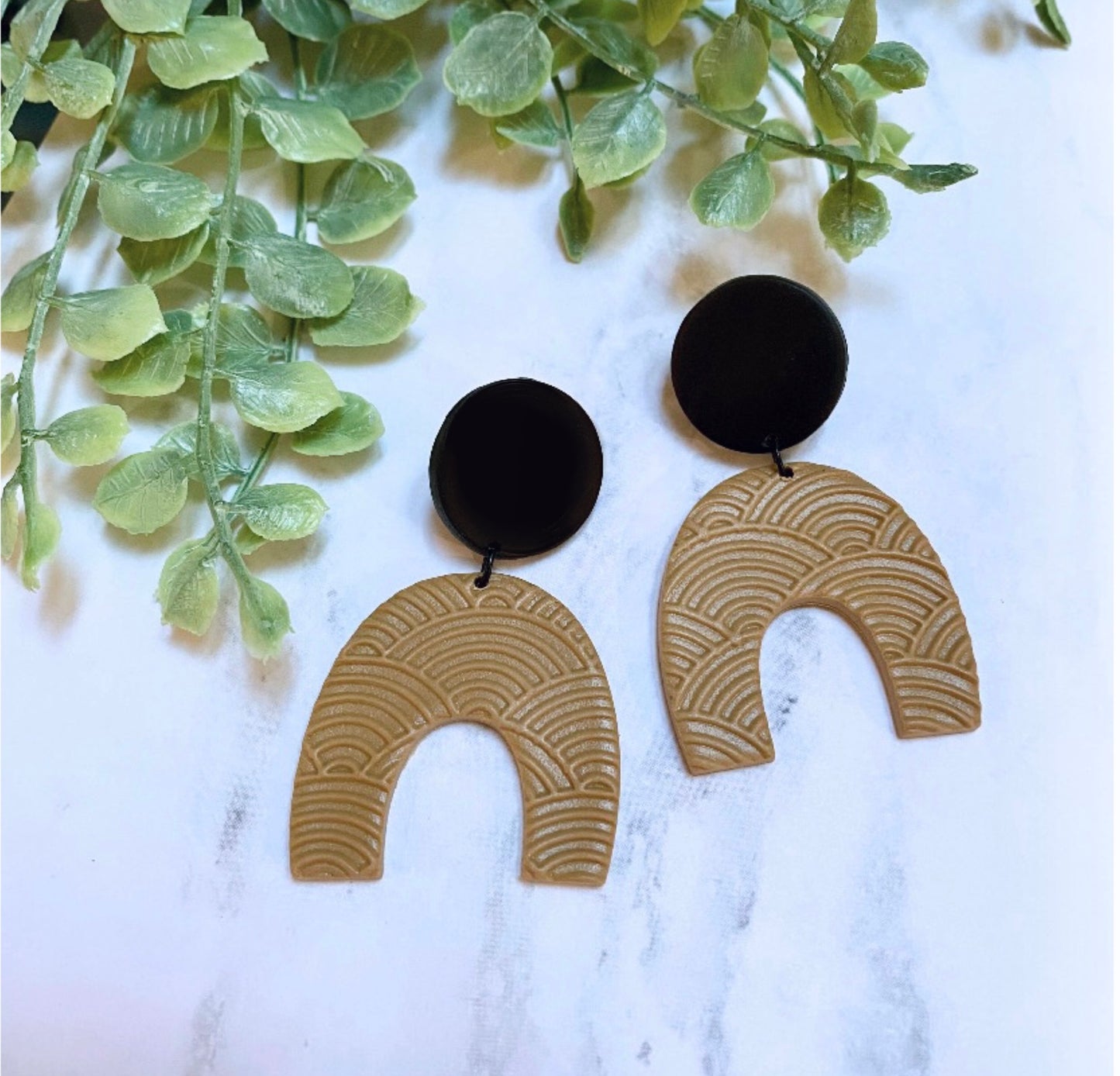 Black & Tan Textured Dangle Earrings